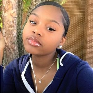 Meet your Posher, Torrianna